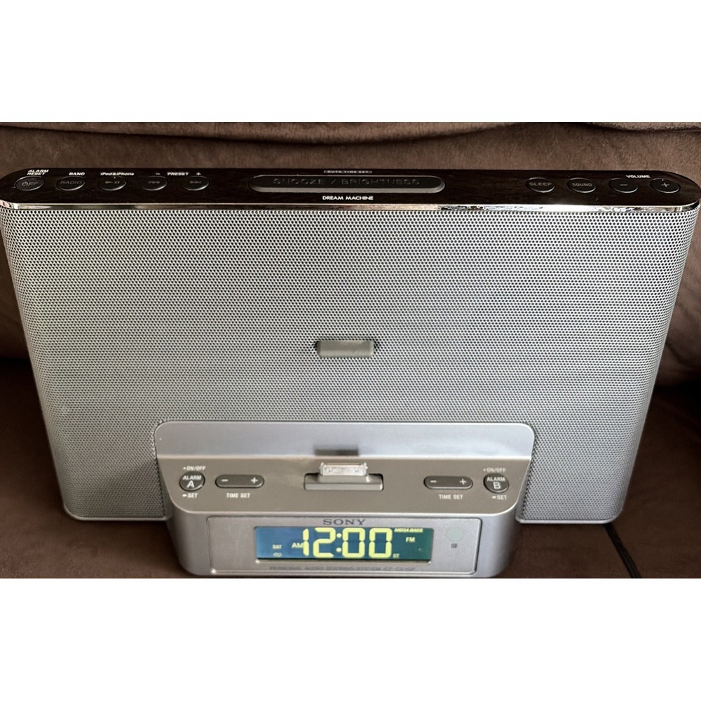 Sony ICF-CS15iP Dream Machine w/iPod & iPhone Speaker Dock Clock Radio No Remote